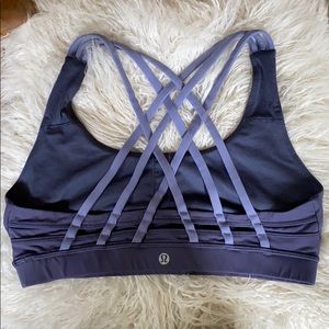Lululemon sports bra